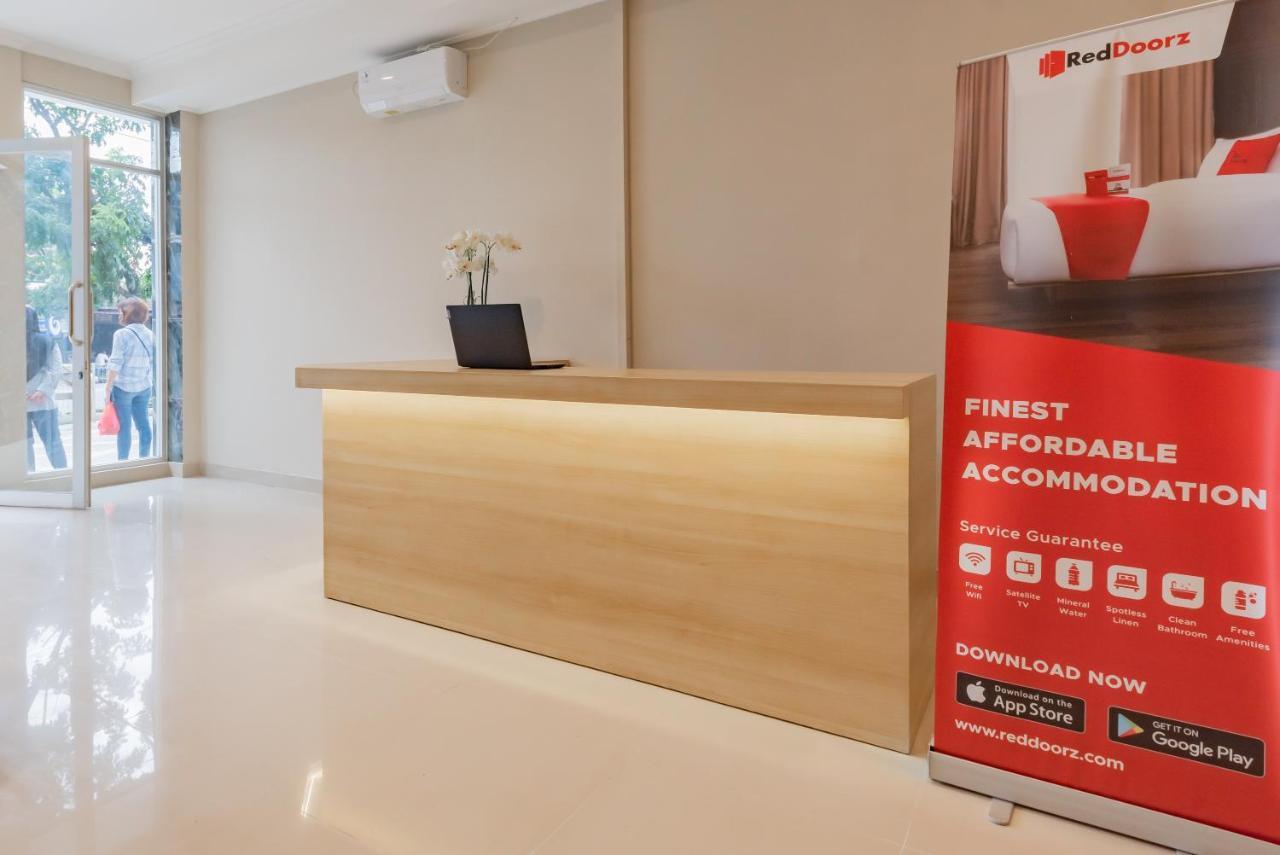 Reddoorz Plus Near Surapati Core Bandung Dış mekan fotoğraf