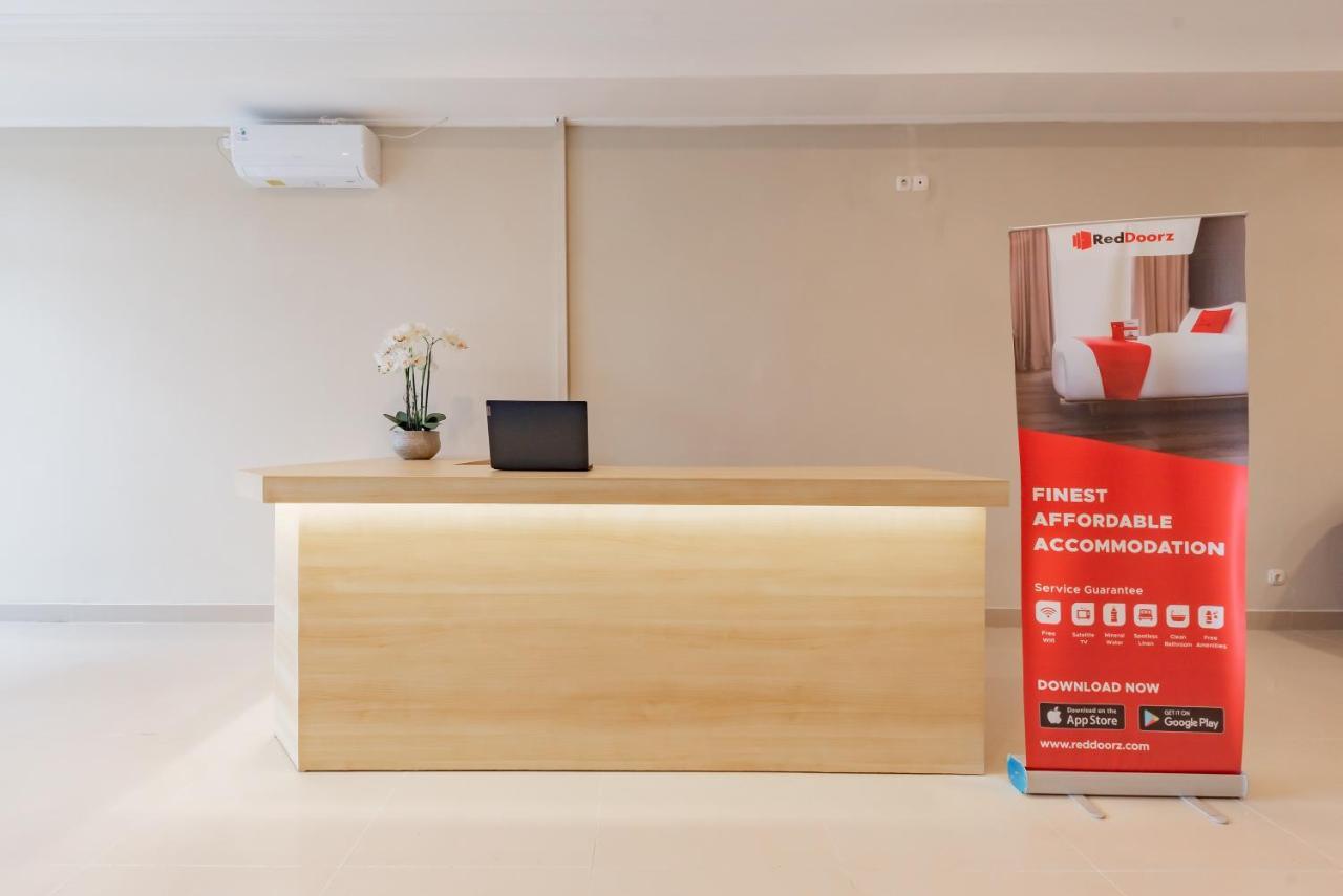 Reddoorz Plus Near Surapati Core Bandung Dış mekan fotoğraf